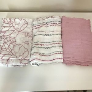 Aden + Anais Silky Soft Swaddle Set of 3.